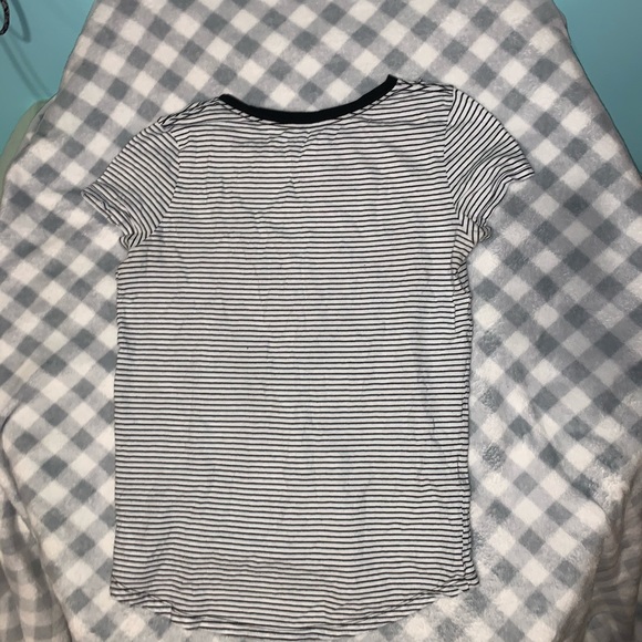 Old Navy Striped tee - Picture 4 of 4